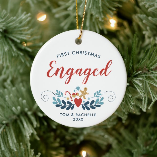 Erste Weihnachten Verlobte Personalisierte klassis Keramik Ornament (Baum)