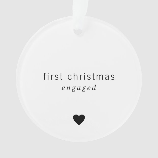 Erste Weihnachten Verlobtes Minimalistisches Herz  Ornament (Vorderseite)