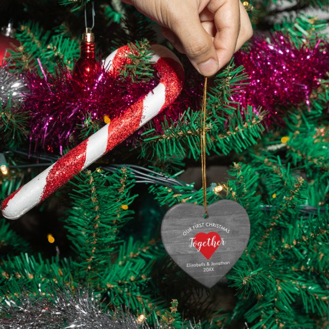 Erste Weihnachten zusammen Rustikales Holz Keramik Ornament (Von Creator hochgeladen)