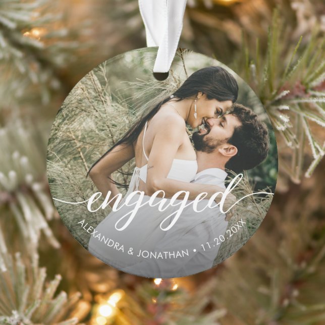 Erste Weihnachts-Verlobt-Weißüberlagerung Benutzer Ornament (Baum)