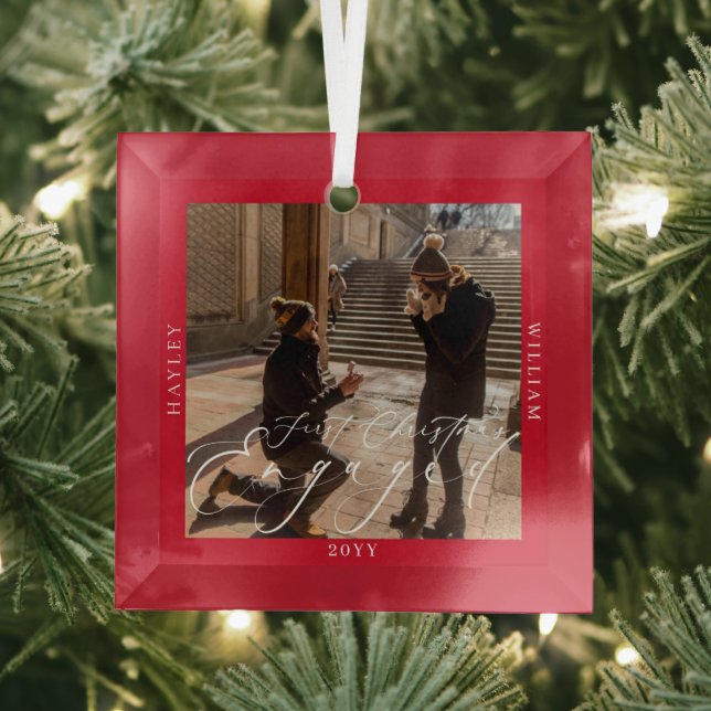 Erste Weihnachts Verlobtes Foto Red Ornament Aus Glas (Insitu)