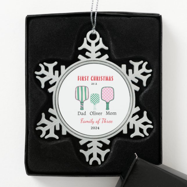 Erste Weihnachtsfamilie von drei Keepake Schneeflocken Zinn-Ornament (Box)