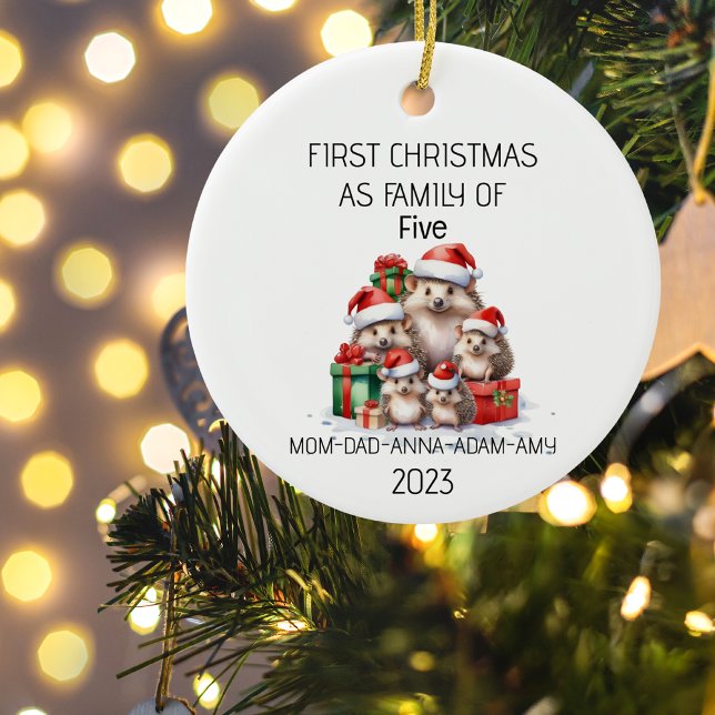 Erste Weihnachtsfamilie von fünf Igeln Keramik Ornament (Von Creator hochgeladen)