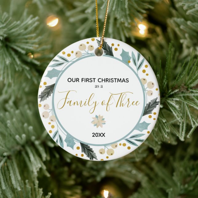 Erste Weihnachtsfamilie von Three Foto Baby Neubor Keramik Ornament (Baum)
