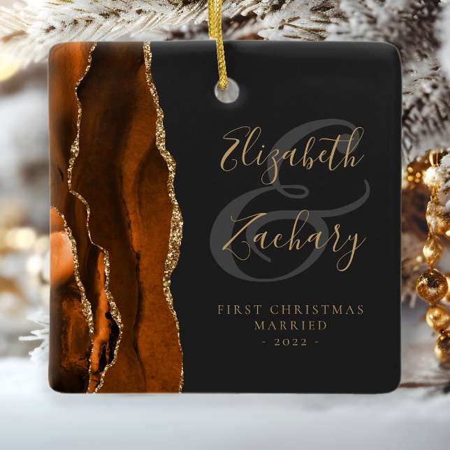 Erste Weihnachtsfeier Verheiratet Burnt Orange Aga Keramikornament (Von Creator hochgeladen)