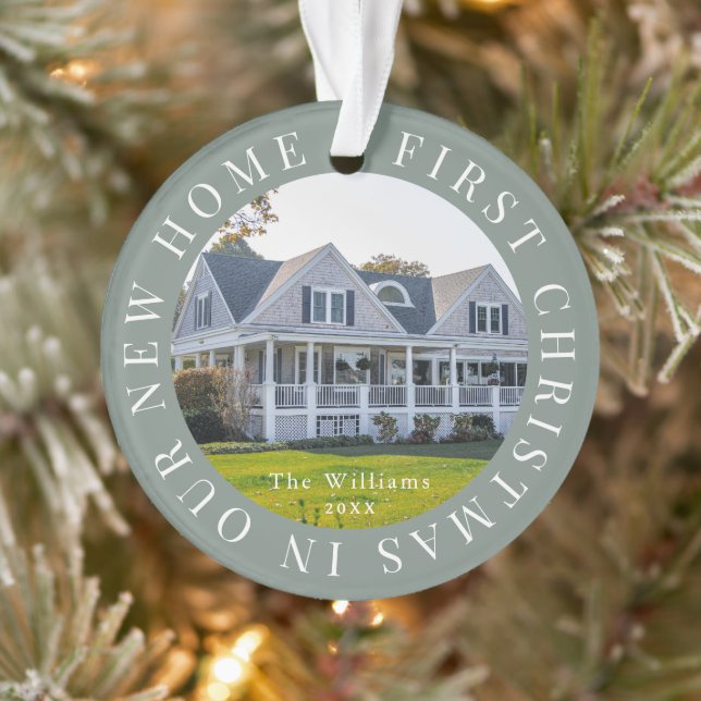 Erste Weihnachtsfeier Zuhause Sage Green Foto Ornament (Baum)