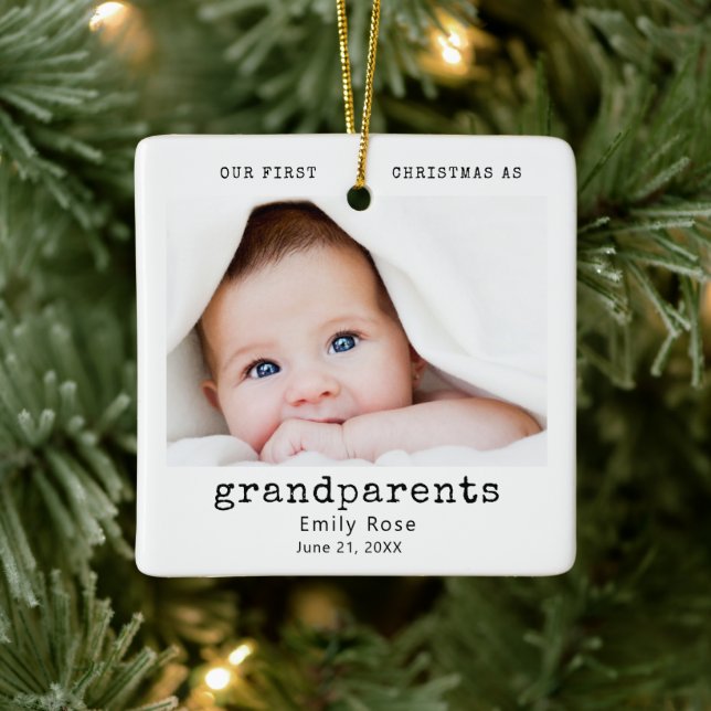 Erste Weihnachtsgrandeltern Foto Moderner Minimal Keramikornament (Baum)