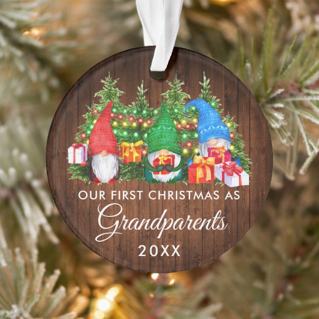 Erste Weihnachtsgroßeltern Gnomes Wood Lights Ornament (Baum)