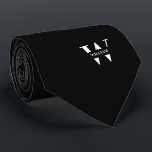 Erstellen Sie ein eigenes benutzerdefiniertes Mono Krawatte<br><div class="desc">Eine elegante Krawatte mit einem fett-weißen Monogramm auf einem glatten schwarzen Hintergrund. Zusätzlich zu diesem Monogramm sitzt Ihr Vor- oder Nachname in allen Hauptstädte. Wenn Sie einen mutigeren Blick auf den persönlichen Namen im großen Buchstaben bevorzugen, können Sie folgendes tun: Benutzen Sie die Funktion Anpassen/Bearbeiten und klicken Sie auf den...</div>