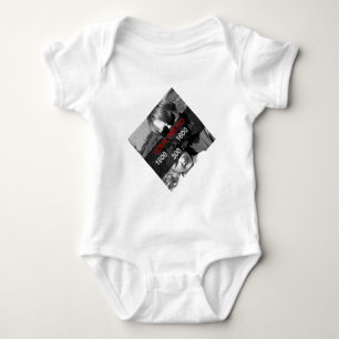 Erstellen Sie Ihr eigenes benutzerdefiniertes Diag Baby Strampler