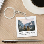 Erstellen Sie Ihr eigenes Foto für benutzerdefinie Schlüsselanhänger<br><div class="desc">Erstellen Sie ein individuelles Angebot und einen personalisierten Foto Schlüsselanhänger. Verfügt über eines Ihrer liebsten Bilder und Texte in minimalistischer moderner Typografie.</div>