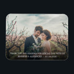 Erstellen Sie Ihr eigenes Foto Vielen Dank für Ihr Magnet<br><div class="desc">Erstellen Sie Ihr eigenes elegantes Foto,  Danke,  Hochzeit Magnet. Elegante Hochzeitsgunst für Ihre Hochzeitsgäste. Fügen Sie Ihr Foto,  Namen und Datum zu personalisieren.</div>