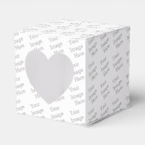 Erstellen Sie Ihr eigenes Herz Cut Out Favor Box Geschenkschachtel