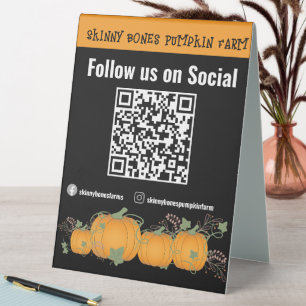 Erstellen von QR-sozialen Signaturen für Pumpkin P Tischaufsteller
