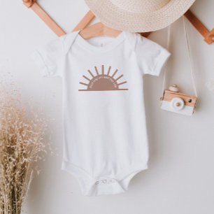 Erster Ausflug zum Baby Bodysuit Sun Terracotta Strampler