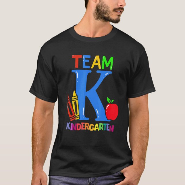 Erster Kindergarten Pre K Squad Team Kinder T-Shirt (Vorderseite)