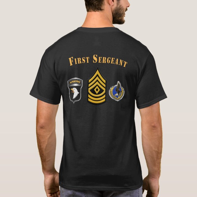 Erster Offizier der 101. Im Flugzeug Abteilung T-Shirt (Rückseite)