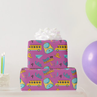Erster Schulbus-Tag: Nahtloses Wrapping Paper Geschenkpapier