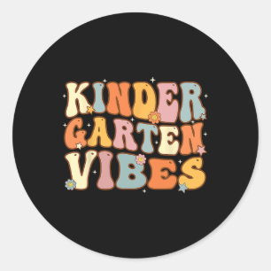 Erster Schultag Kindergarten Vibes Studentenlehrer Runder Aufkleber