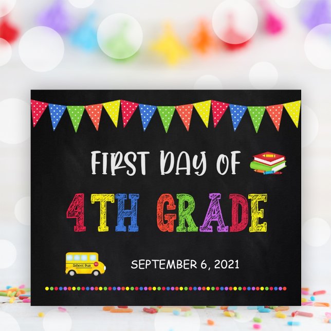 Erster Schultag | Poster der vierten Klasse (First Day Of School Sign | 4th Grade Poster)