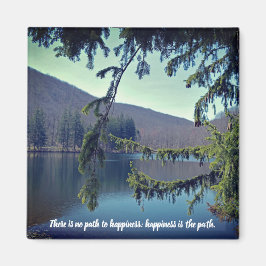 Erster Stausee durch die Bäume Motivierend Magnet