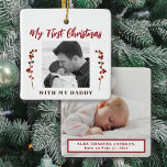 Erster Weihnachtspapa und 2 Foto Keramikornament<br><div class="desc">Das erste Weihnachtsfest des Babys mit Papa-einzigartigem Sake-Ornament mit roten Beeren-Ästen,  eigenen 2 Fotos und modernem roten Schriftzeichen.           Kann ein schönes Weihnachtsgeschenk für einen neuen Vater sein.</div>