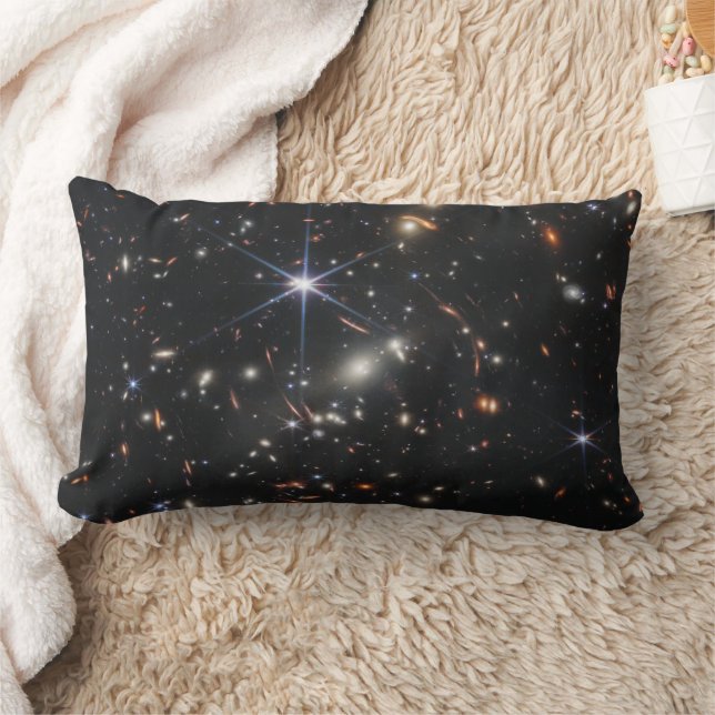 Erstes Deep Field of Universe von James webb Lendenkissen (Decke)