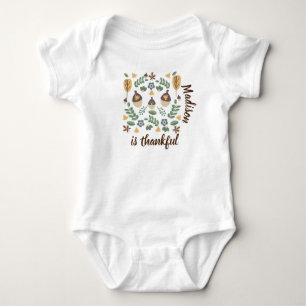 Erstes Erntedankfest des Babys ist dankbar für Grü Baby Strampler