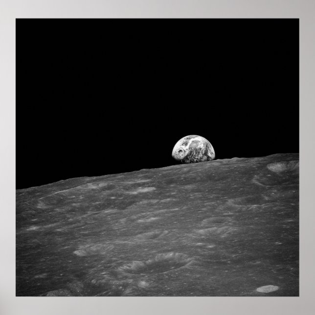 Erstes Foto eines Erdbebens von Apollo 8 Poster (Vorne)