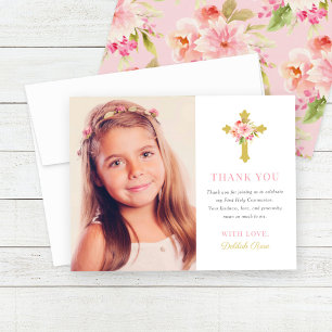 Erstes Kommunionsfoto Mädchen mit rosa Blumen und  Dankeskarte