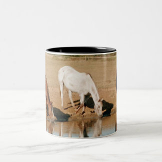 Erstes Morgen-Schlückchen Zweifarbige Tasse
