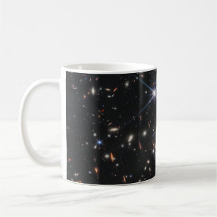 Erstes Tiefenfeld des Universums von James Webb Kaffeetasse