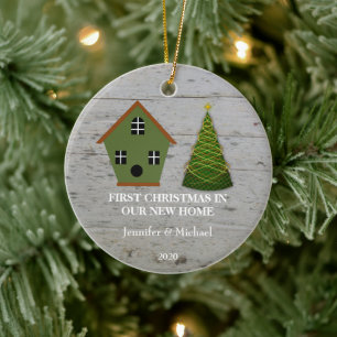 Erstes Weihnachten in unserem neuen Zuhauseholz Keramikornament