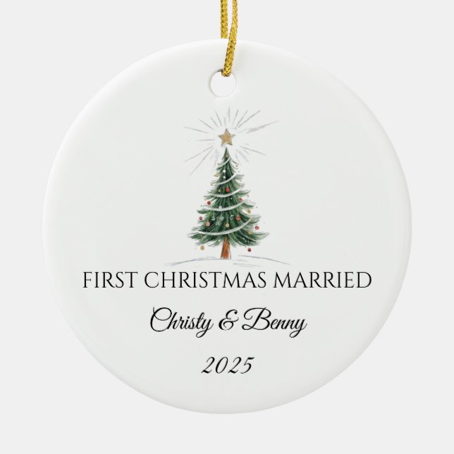 Erstes Weihnachten Verheiratet 2025 Personalisiert Keramik Ornament (Vorne)