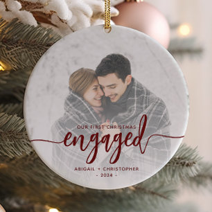 Erstes Weihnachten verlobt Foto Rot Schrift Keramik Ornament