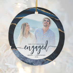 Erstes Weihnachten Verlobungsfoto Navy Blau Gold A Keramik Ornament