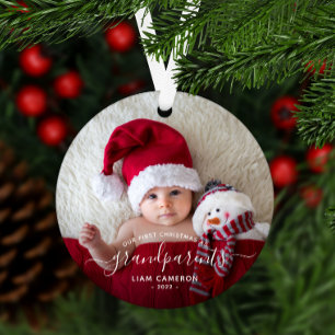 Erstes Weihnachtsfoto der Großeltern in weißer Sch Ornament Aus Metall