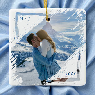 Erstes Weihnachtsgeschenk für das verlobte Paar En Keramikornament