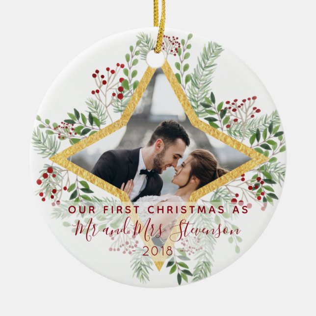 Erstes Weihnachtsverheiratetes Foto-Geschenk Keramik Ornament (Vorne)