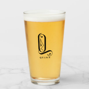 Erstmalige Q mit Nachname-Glas der Klasse Monogram Glas