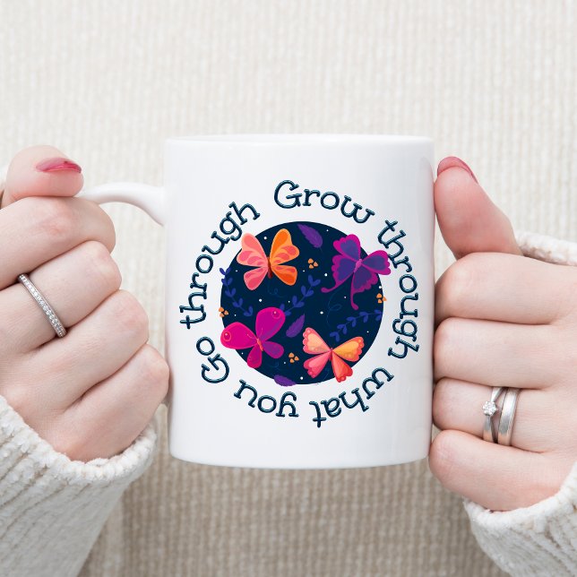 Erwachsen durch das, was Sie durchmachen Kaffeetasse (Von Creator hochgeladen)
