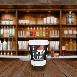 Erzwungener Familienspass Weihnachten Spaß Schnapsglas