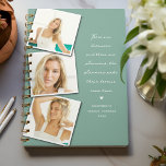 Es gibt Dreamers' Quote Foto Collage Planer<br><div class="desc">Motivierend Zitat FotoCollage Jahresplaner. Das Design umfasst 3 Fotografien Ihrer Wahl,  das Zitat "Es gibt Träumer und es gibt Planer; die Planer machen ihre Träume wahr",  ein niedliches kleines Herz,  Name und Jahr. Der aquamarine Hintergrund kann mit dem Werkzeug 'Weiter bearbeiten' in eine beliebige Farbe geändert werden.</div>