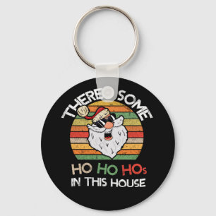 Es gibt einige Ho Ho Hos in diesem Haus Retro Sant Schlüsselanhänger