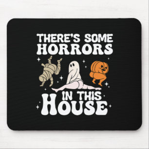 Es gibt einige Horror in diesem Haus Ghost Pumpkin Mousepad