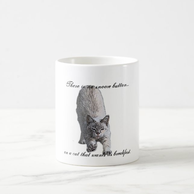 Es gibt keinen Snoozeknopf…, auf einer Katze t… Kaffeetasse (Mittel)