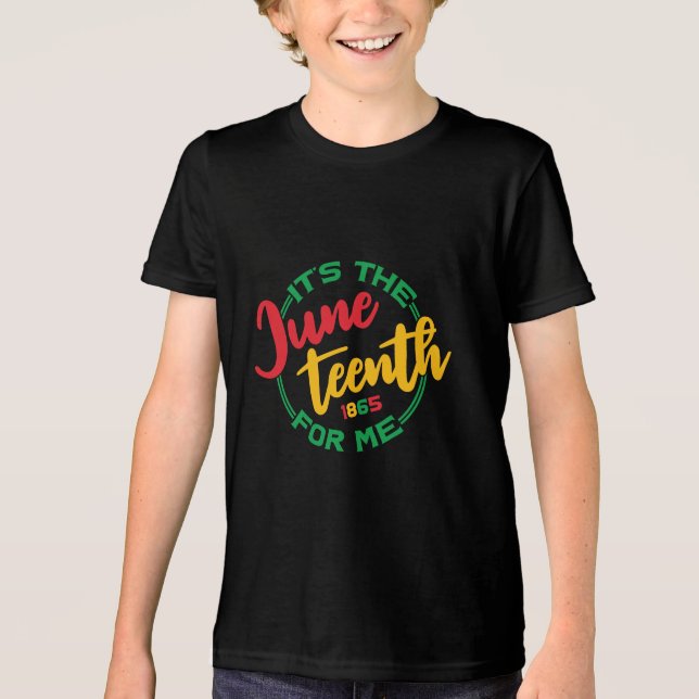 Es ist das Juneteenth Tri-Blend Shirt (Vorderseite)
