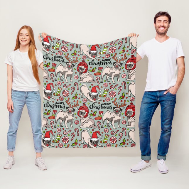 Es ist ein fröhliches Mops-Weihnachtsmuster Fleecedecke (Beispiel)