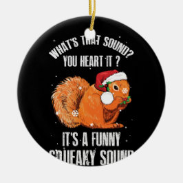 Es ist ein lustiges, quicheaky Klangweihchhörnchen Keramik Ornament