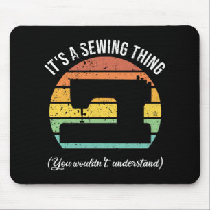 Es ist ein Nähvorgang Mousepad